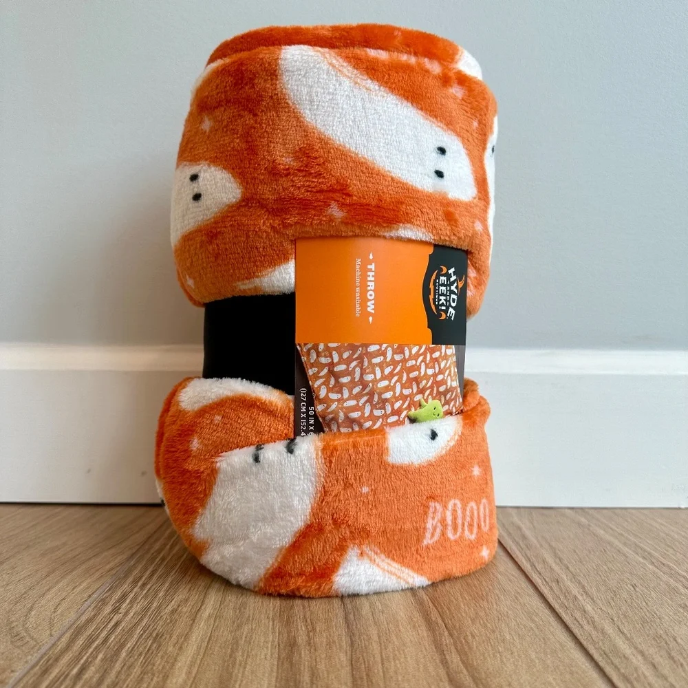 Halloween Ghost Printed Plush Throw Blanket Orange/Ivory - Hyde & EEK!